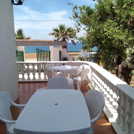 Villa Desiderio Casa Vacanza Sul Mare ... Sant Isidoro (Apulia)