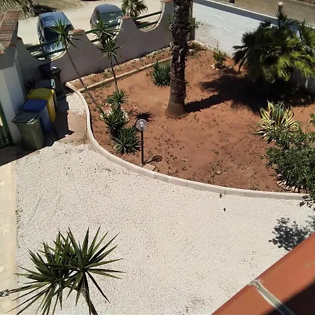 Bed & Breakfast Villa Desiderio Casa Vacanza Sul Mare ... Sant Isidoro (Apulia)